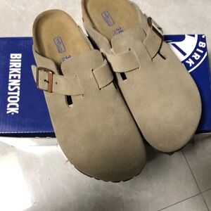 NEW Birkenstock Boston • Taupe • Narrow Fit • Vegan Suede